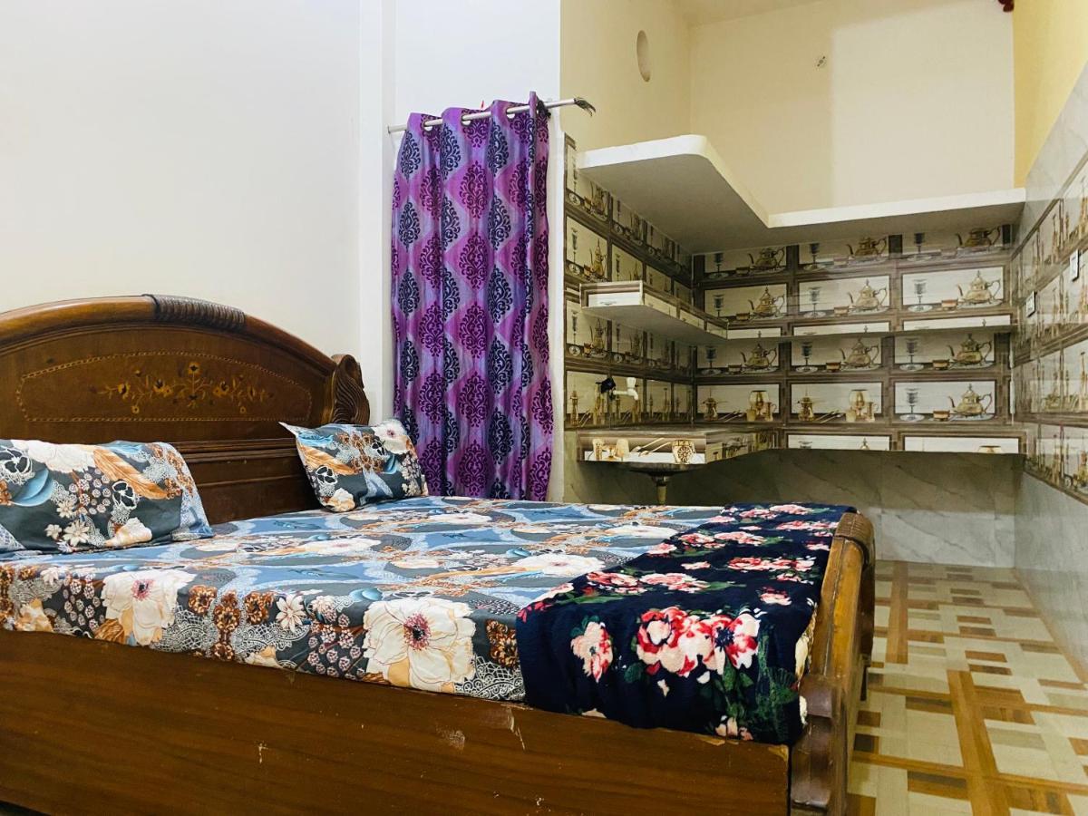 Balaji Homestay Mathura In Vrindavan Εξωτερικό φωτογραφία