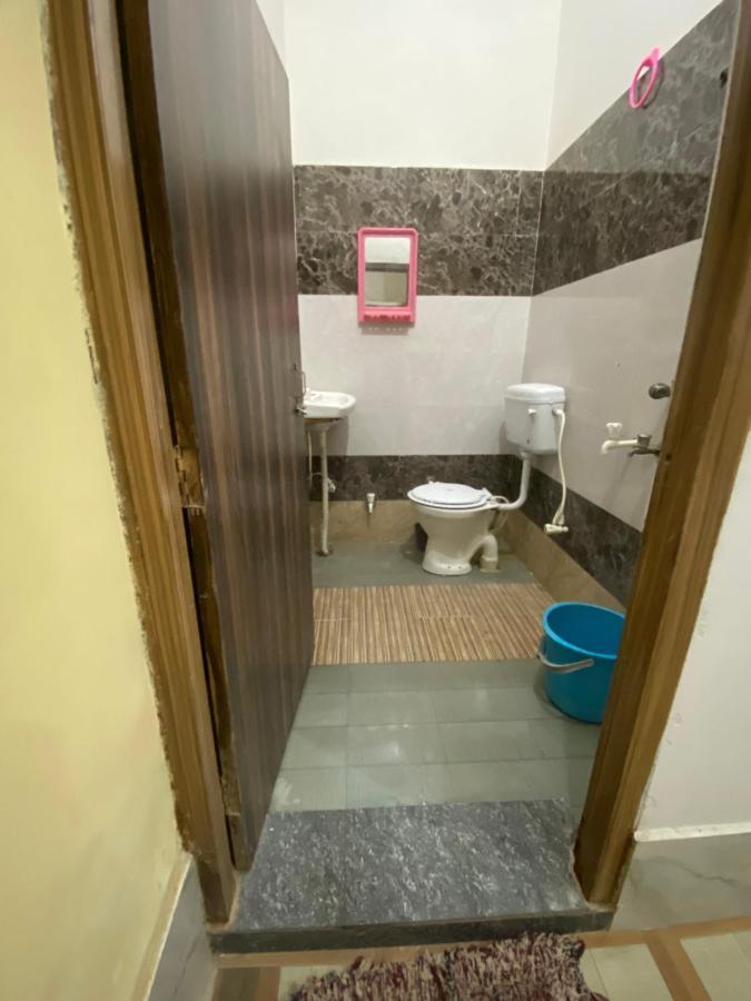 Balaji Homestay Mathura In Vrindavan Εξωτερικό φωτογραφία